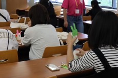 〈幼児教育学科〉 体験授業 お月見だよ！！ ぴょんぴょんうさぎを作ろう②